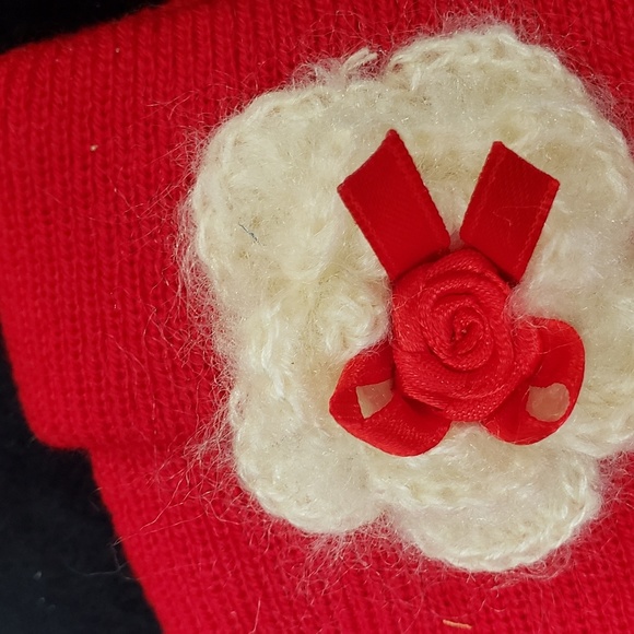 RED HAT - Picture 2 of 2